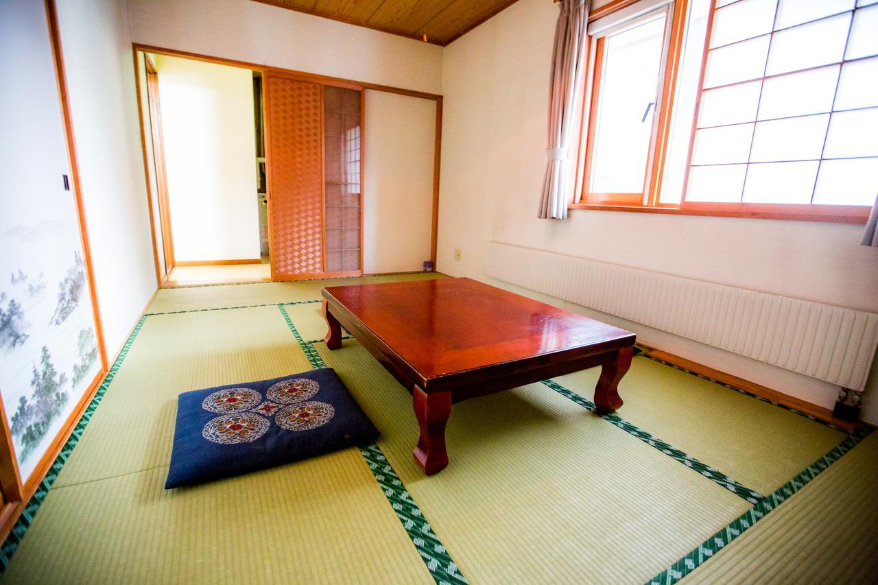 Rusutsu Lodges Pension Lilla Huset นิเซโกะ ภายนอก รูปภาพ